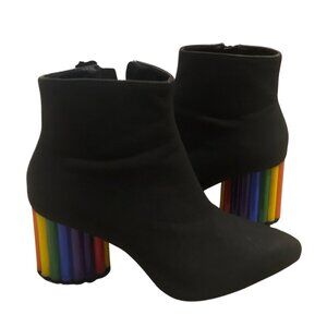 Yru RARE Rainbow Road Black Booties pride festival clubwear size 7